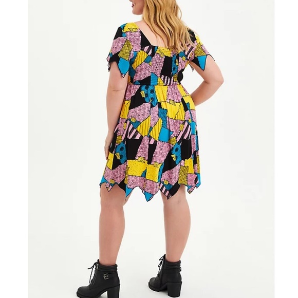 TORRID NWT NIGHTMARE BEFORE CHRISTMAS SALLY DRESS - Picture 4 of 7